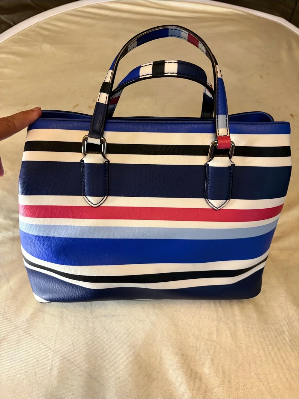 kate spade New York Evangelie Laurel Way Satchel. Callout